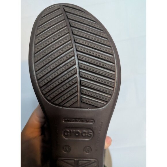 Crocs Sanrah Circle Matte Slide On Sandals Sz 6 Brown Gold - Picture 7 of 10